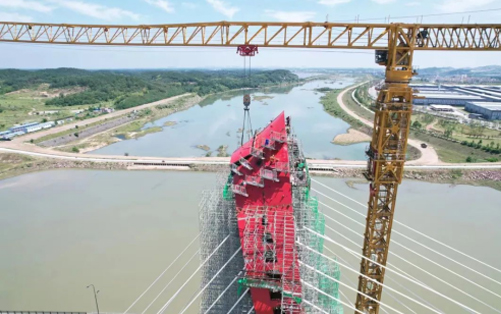 大别山区的“红色摇篮”— 徐工塔机助建金寨史河大桥