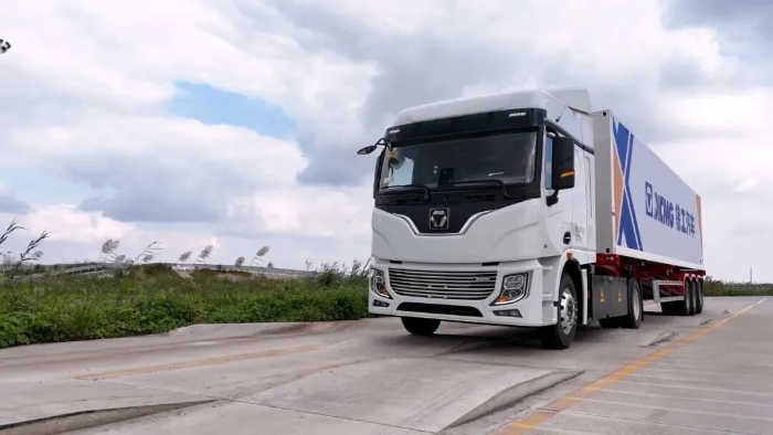 “双11”呼唤“当日达”！徐工4&times;2底充牵引车助力物流运输！