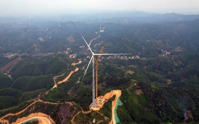 群山之上见真章，XGL3300-220S编织绿电网络